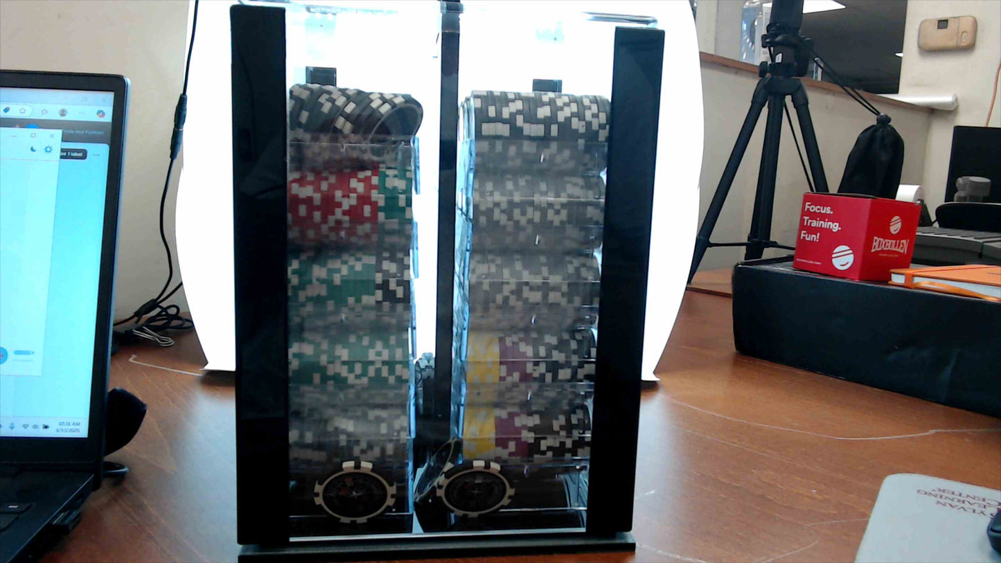 Ultimate Poker 500-Count Clay Composite Poker Chip Set with Acrylic Case & Denominations