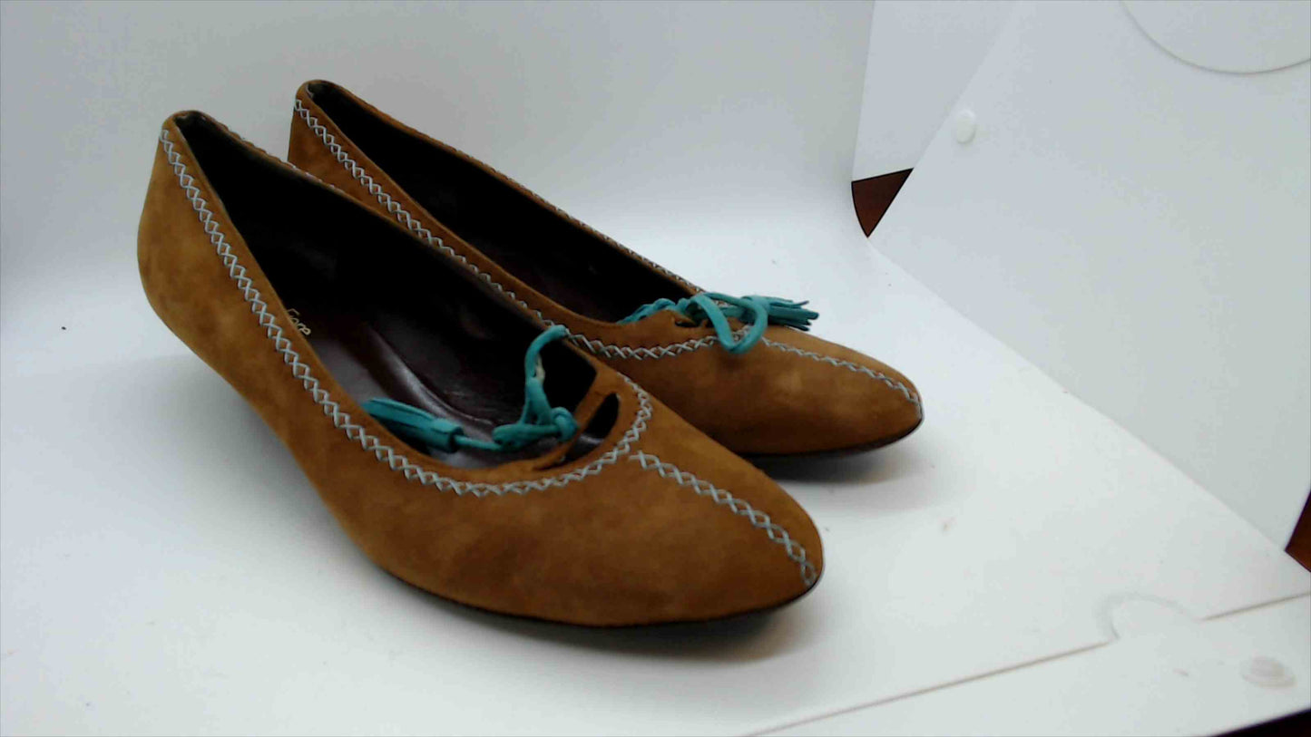 Isabella Fiore Italian Suede Pumps – Size 9.5 – Tan with Contrast Stitching