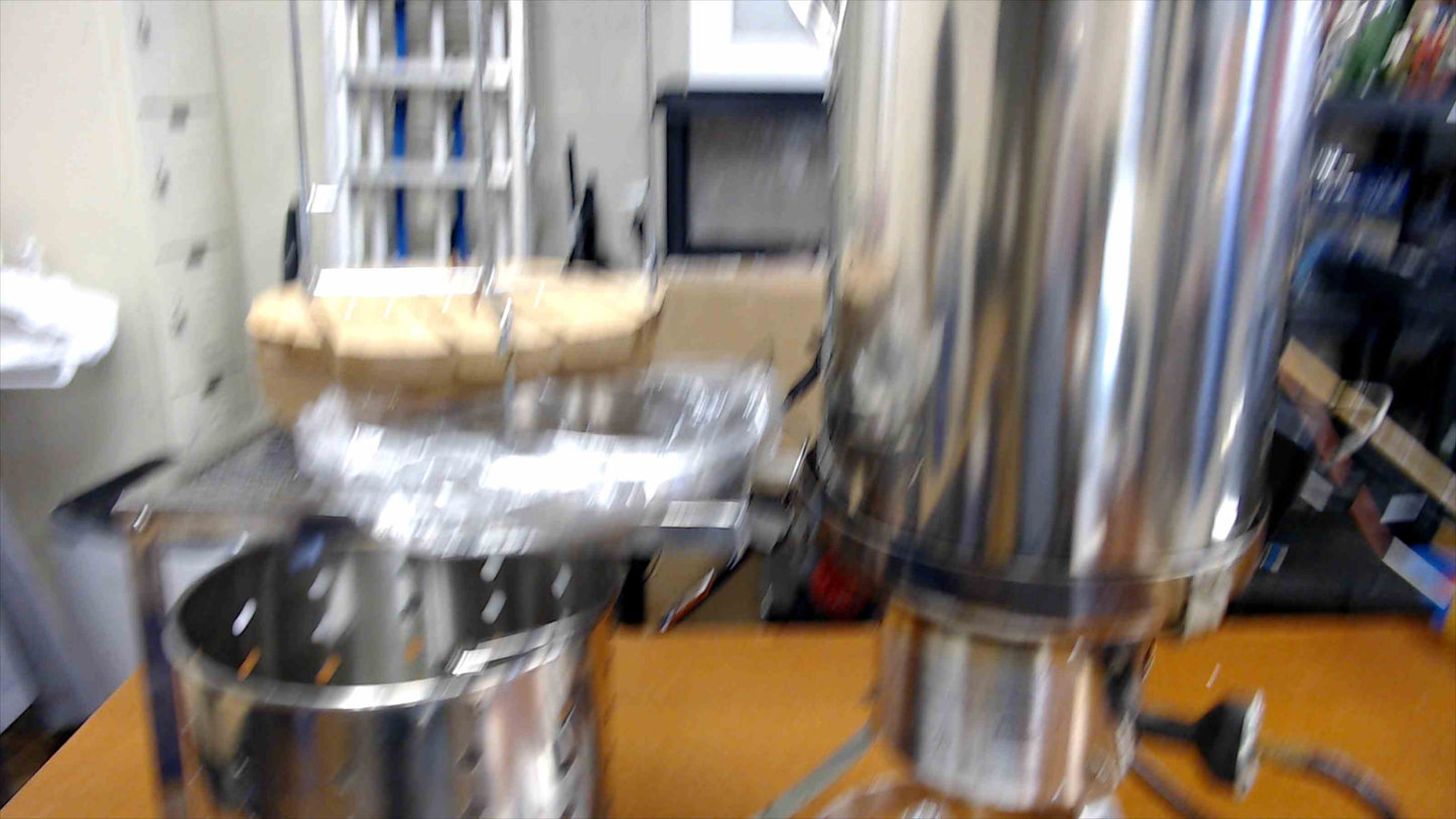 Complete Stainless Steel Crab Steaming Kit with Propane Burner – Gently Used