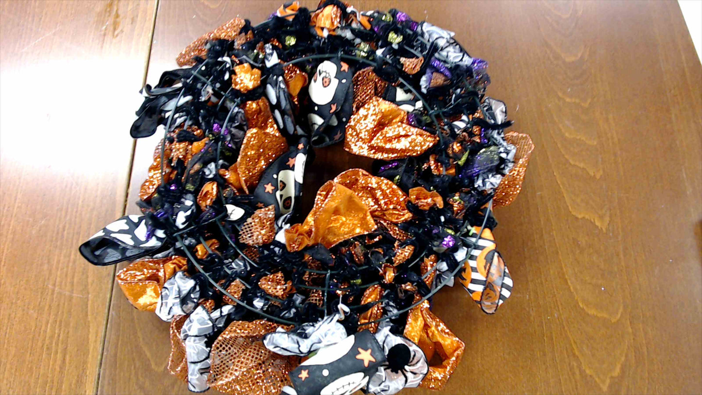π Handmade Halloween Deco Mesh Ribbon Wreath β Spooky Skull & Pumpkin Design πΈοΈ