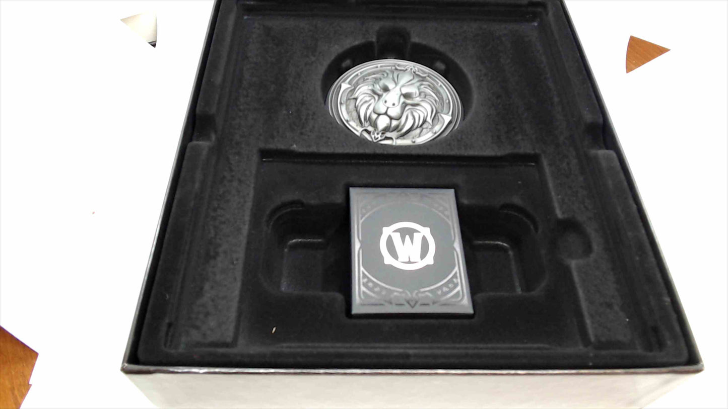 World of Warcraft: Battle for Azeroth Collector’s Edition Box Set – Art Book, Coin, Soundtrack, No Usable Key