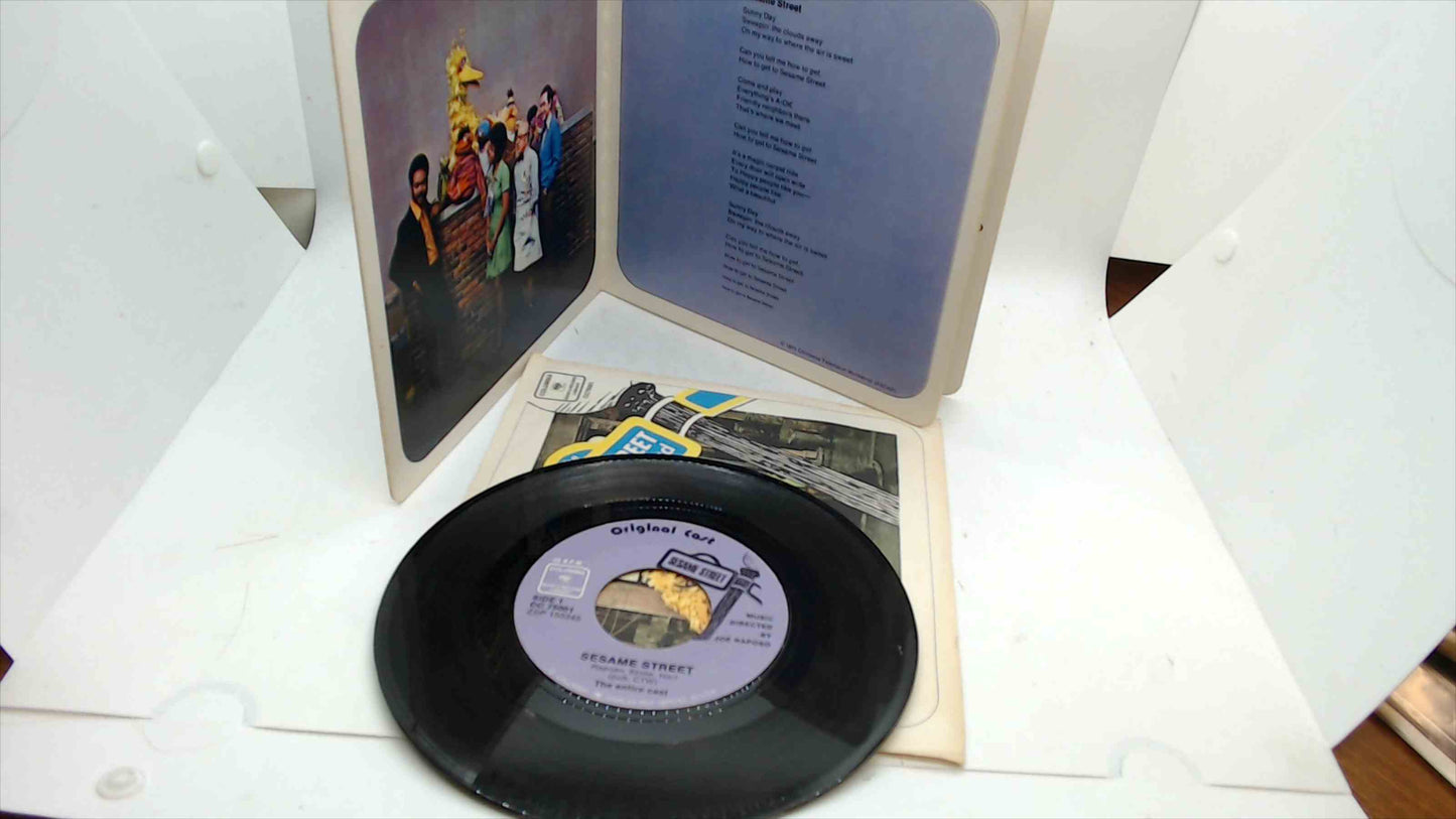 1970 Sesame Street Original Cast “Book & Record” — Columbia CCT5001 (7" 45 RPM + Book)