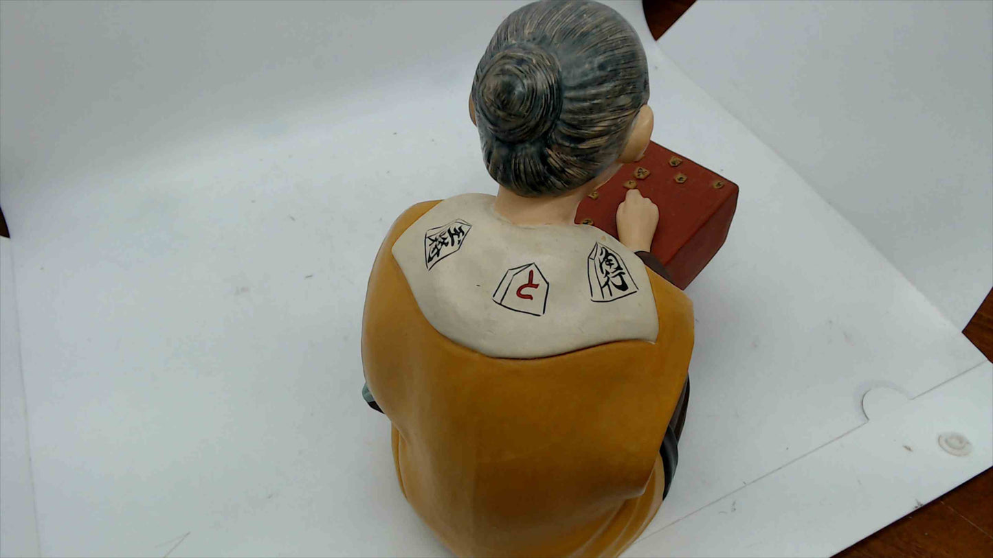 Vintage Japanese Figurine of Elderly Man Playing Shogi – Hand-Painted Ceramic
