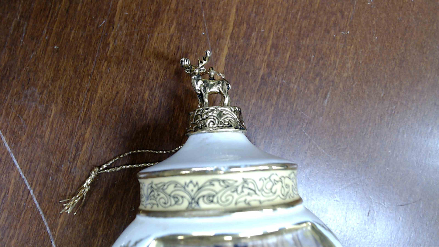 Vintage Finial Deer Scene Ornament – White/Gold Porcelain, 5.5” Tall