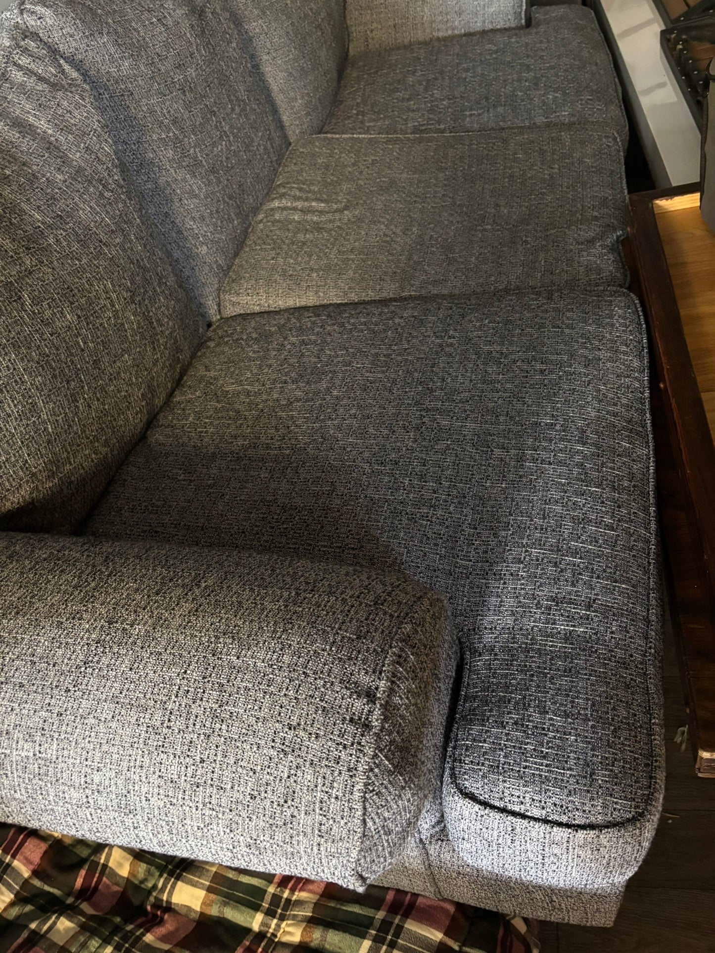 Modern Gray 3-Seat Upholstered Sofa – Comfortable & Stylish