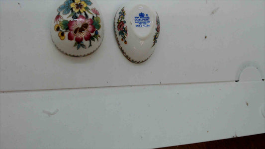 Coalport Ming Rose Bone China Trinket Box – Floral Design – England