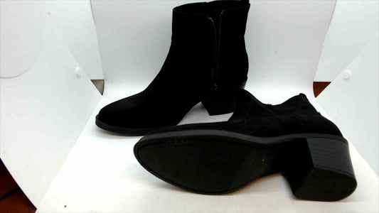 Old Navy Women’s Black Ankle Boots – Size 7