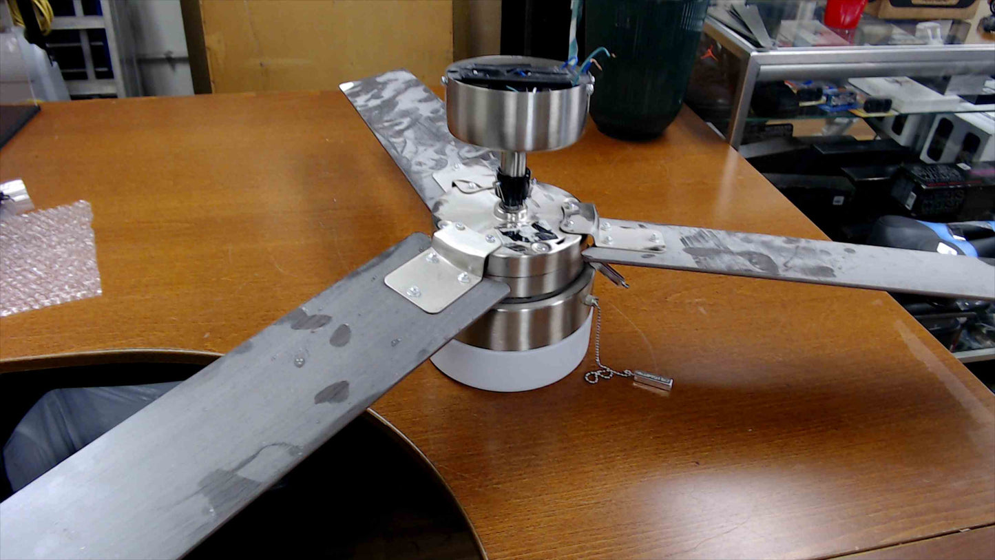 Hampton Bay 44–45" 3-Blade Ceiling Fan w/ Light Kit – Brushed Nickel & Gray Wood – Tested