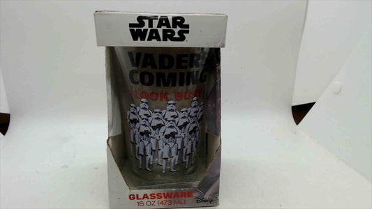 Star Wars “Vader’s Coming (Look Busy)” 16oz Glass by Silver Buffalo – New in Box