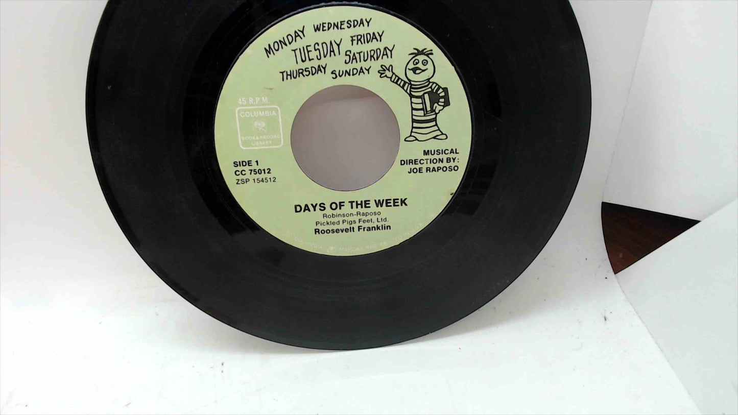 Sesame Street Roosevelt Franklin “Days of the Week / Mobity Mosely’s Months” 45 w/ Picture Book (1970) – Columbia Book & Record Library CC75012