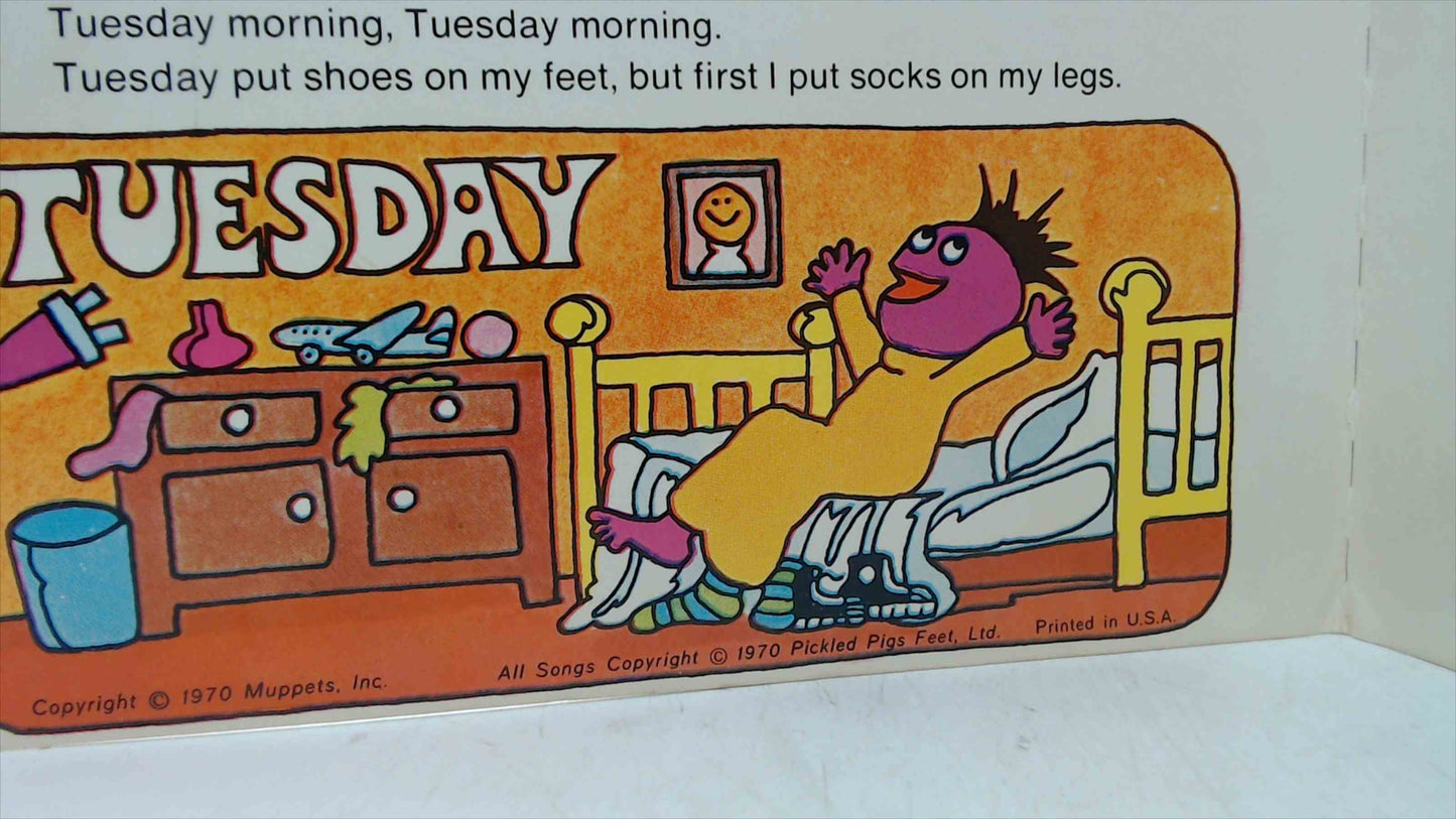 Sesame Street Roosevelt Franklin “Days of the Week / Mobity Mosely’s Months” 45 w/ Picture Book (1970) – Columbia Book & Record Library CC75012