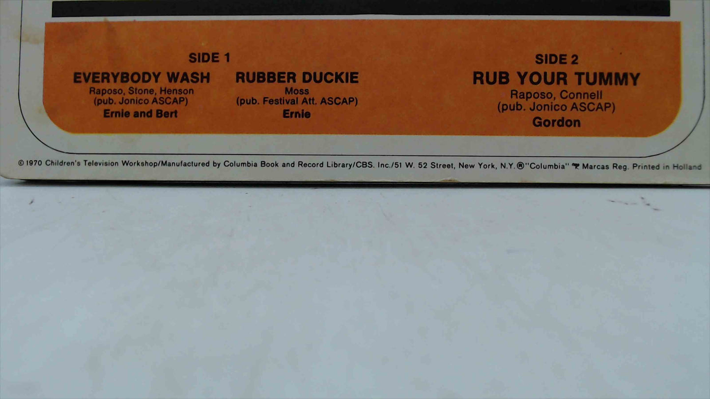 1970 Sesame Street “Rubber Duckie” Book & 45 RPM Record – Columbia CC 75007 (Ernie, Bert & Gordon)