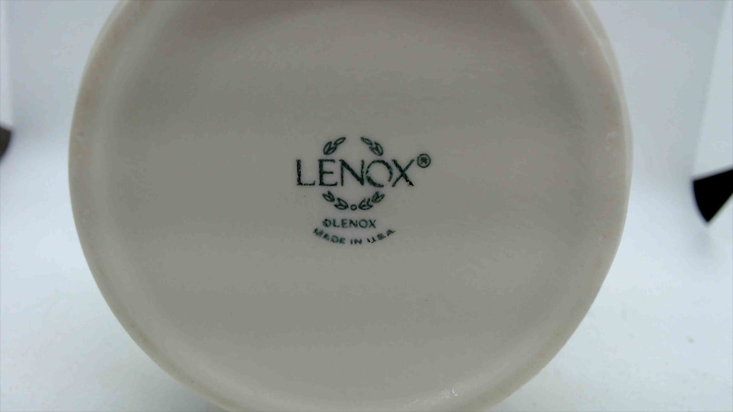 Lenox Ivory Porcelain Bud Vase – Embossed Leaf Motif, USA, 8.5”