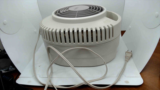 Kaz Evaporative Tabletop Humidifier + 1 New Wick Filter (Tested & Working)