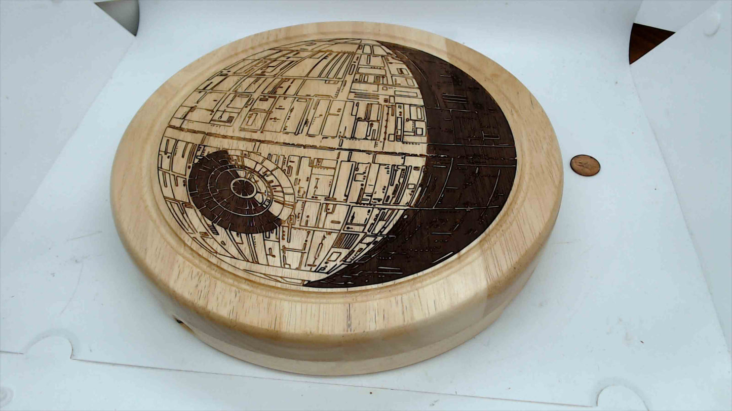 Star Wars Death Star Cheese Board by Toscana / Picnic Time – Licensed Wood Round w/ Hidden Tool Tray – 2 Knives Included