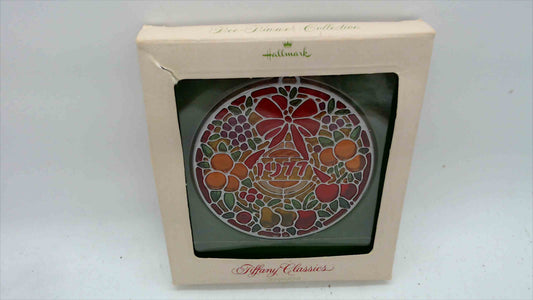 Hallmark “Tiffany Classics” Ornament – 1977 Dated Stained-Glass Wreath (Boxed)
