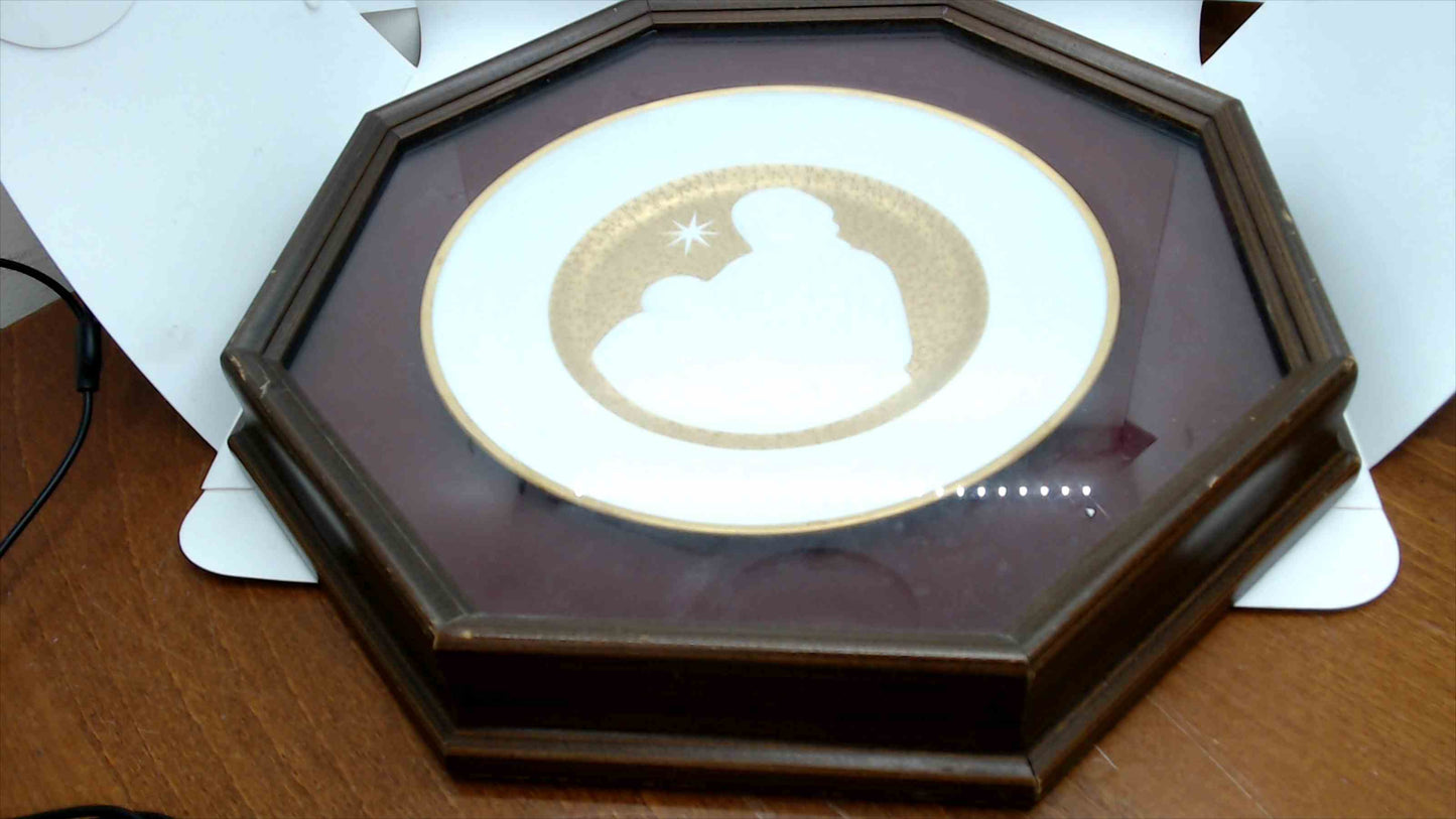 Franklin Porcelain 1976 “Silent Night” Christmas Plate – Framed Limited Edition – Bavaria
