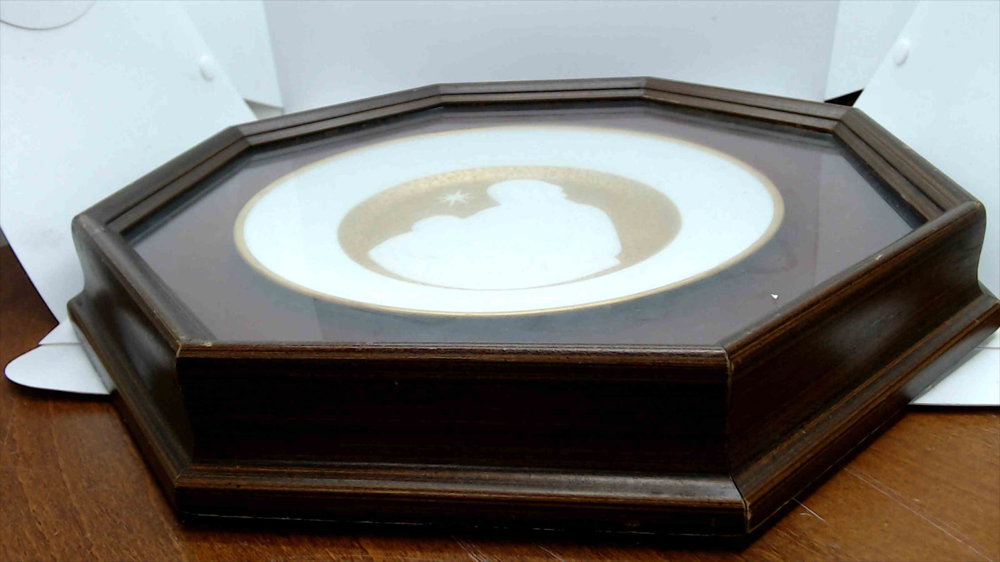 Franklin Porcelain 1976 “Silent Night” Christmas Plate – Framed Limited Edition – Bavaria