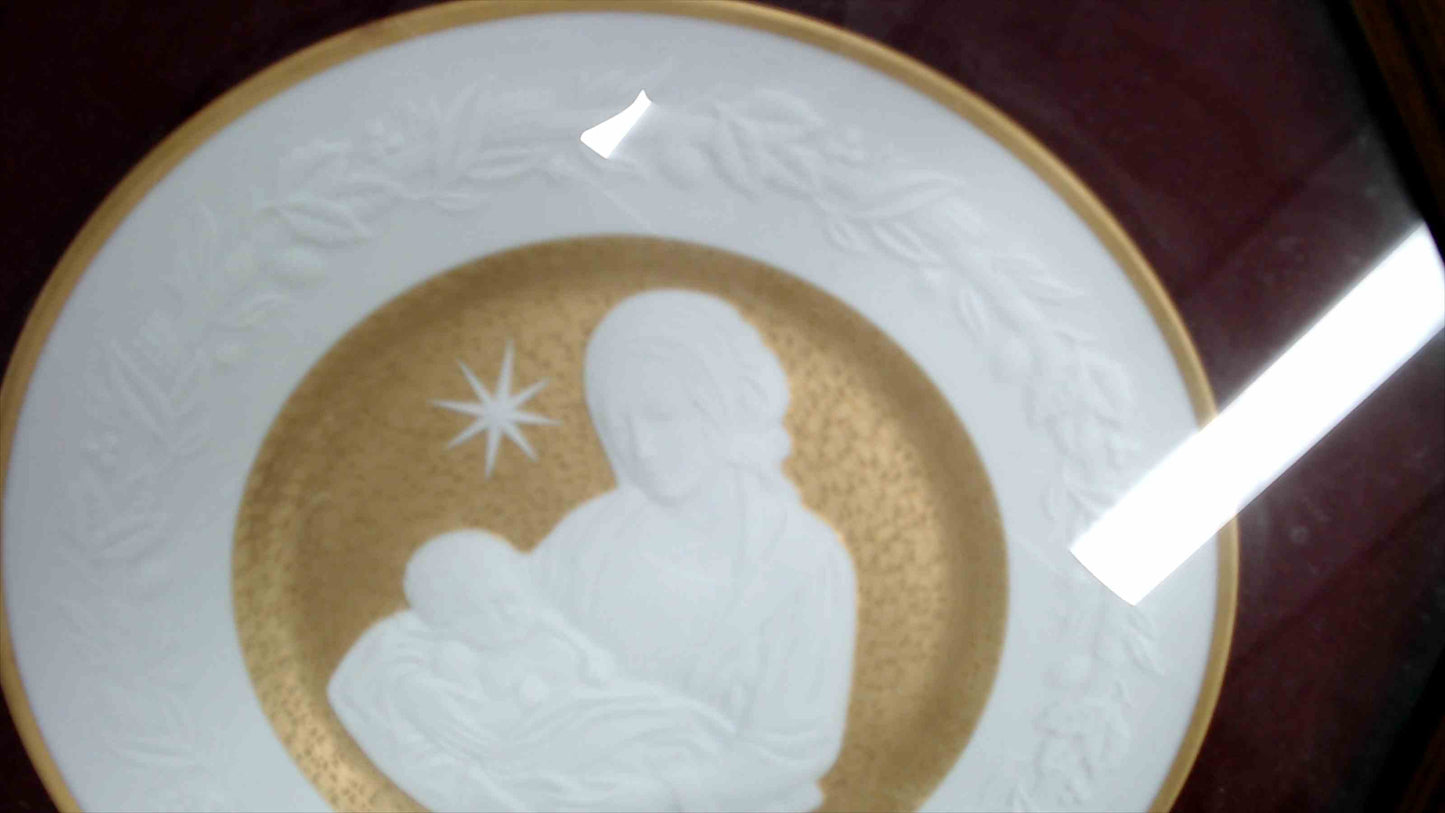 Franklin Porcelain 1976 “Silent Night” Christmas Plate – Framed Limited Edition – Bavaria