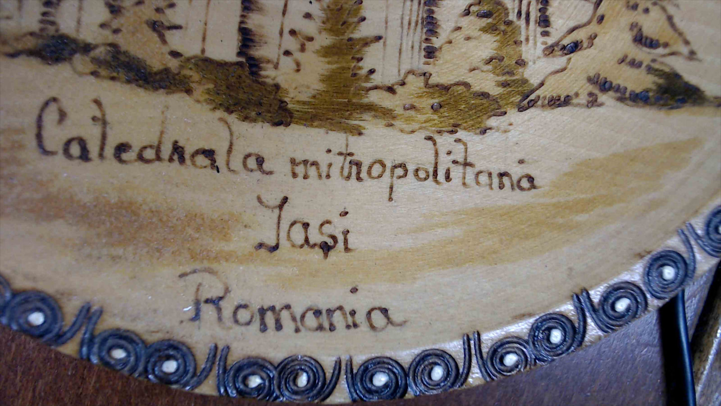 Handmade Romanian Pyrography Souvenir Plate – “Catedrala Mitropolitană, Iași” – 6.5" – S.C. GAPA S.R.L.