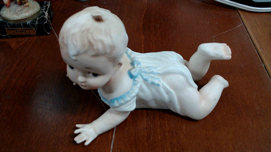 Vintage Arnart Japan Crawling Baby Figurine – 7" Bisque Porcelain, Blue Trim (U-5649)