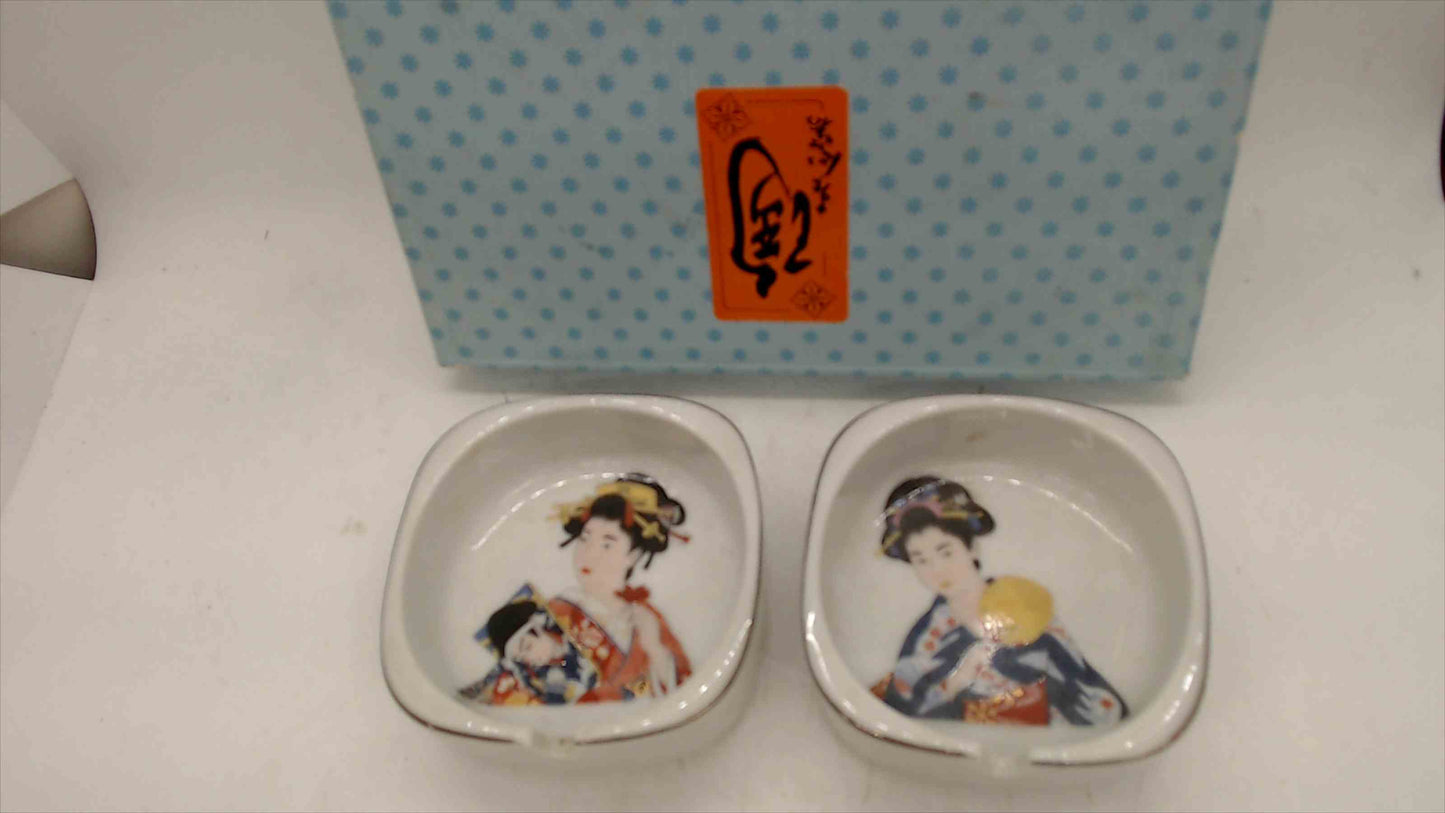 Pair of Vintage Japanese Geisha Ashtrays w/ Original Box – Porcelain Trinket Dishes