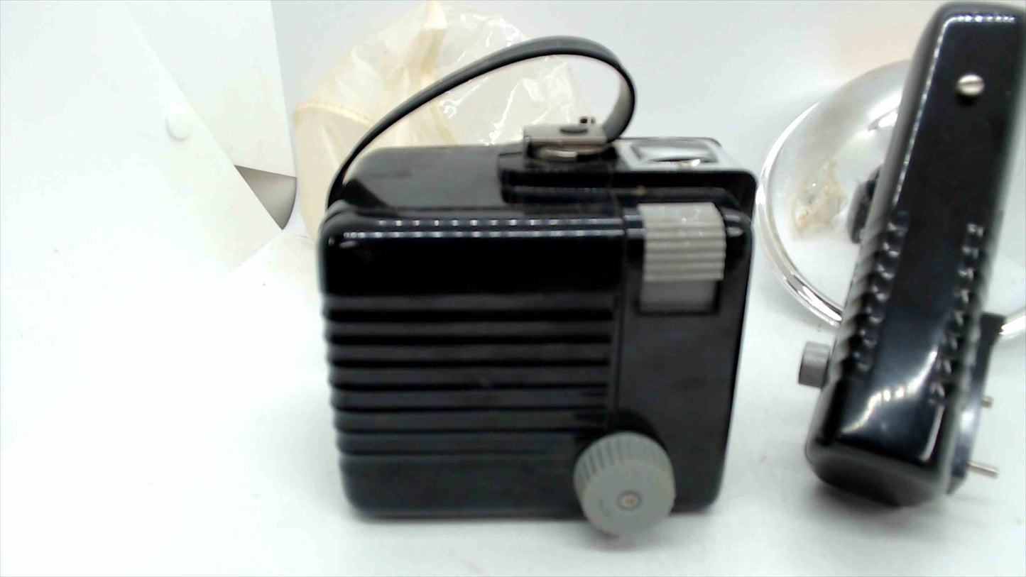 Vintage Kodak Brownie Hawkeye Flash Outfit Camera & Kodalite Flash – Untested w/ Box