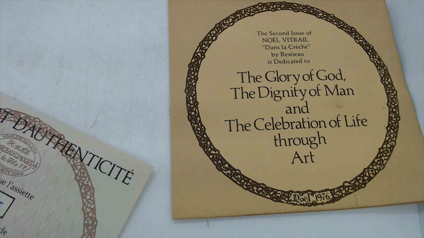 Henri d’Arceau Limoges Noël Vitrail “Dans La Crèche” Collector Plate w/ COA & Original Box (1976)