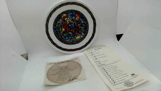 Henri d’Arceau Limoges Noël Vitrail “La Fuite en Egypte” Plate BS 681 w/ COA & Box – 1975