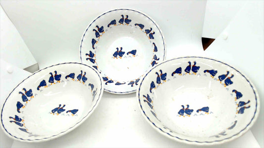 Vintage Royal China Blue Geese Pattern Bowls – Set of 3 Soup / Cereal Bowls
