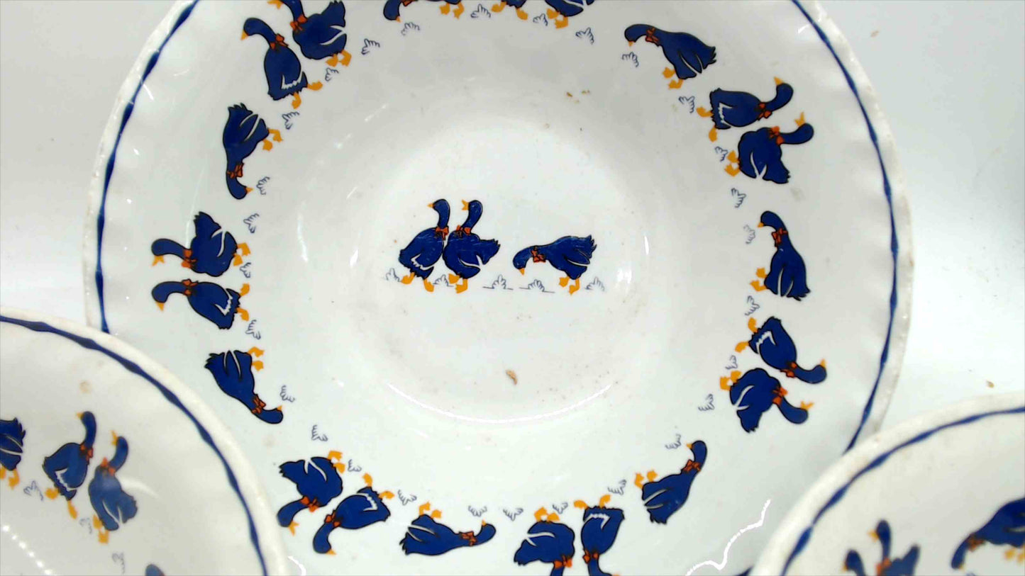 Vintage Royal China Blue Geese Pattern Bowls – Set of 3 Soup / Cereal Bowls