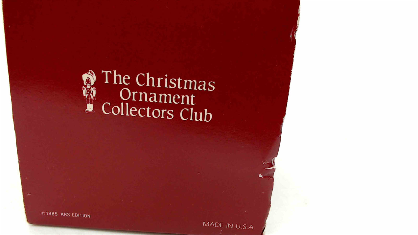 M.J. Hummel “Hear Ye, Hear Ye” 3rd Annual Edition Christmas Ornament (1985) – Original Box