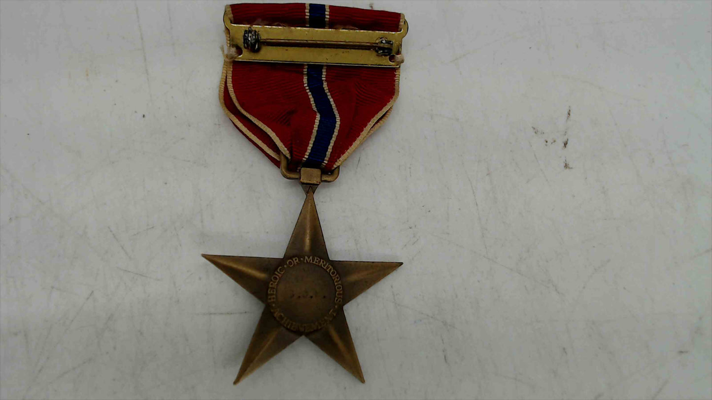 WWII U.S. Army Bronze Star Medal w/ Original Presentation Case – Rare Vintage Military Award