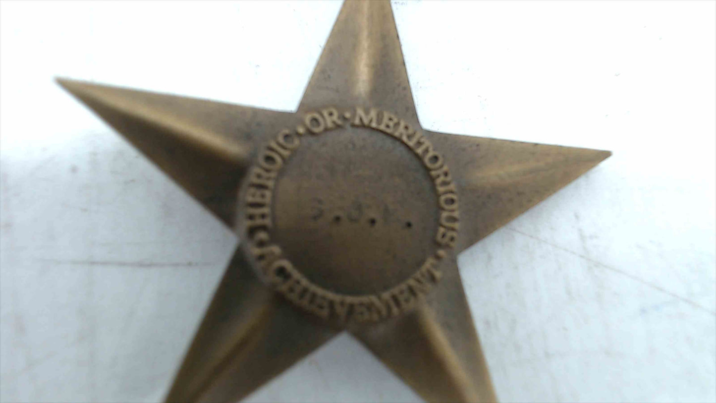 WWII U.S. Army Bronze Star Medal w/ Original Presentation Case – Rare Vintage Military Award