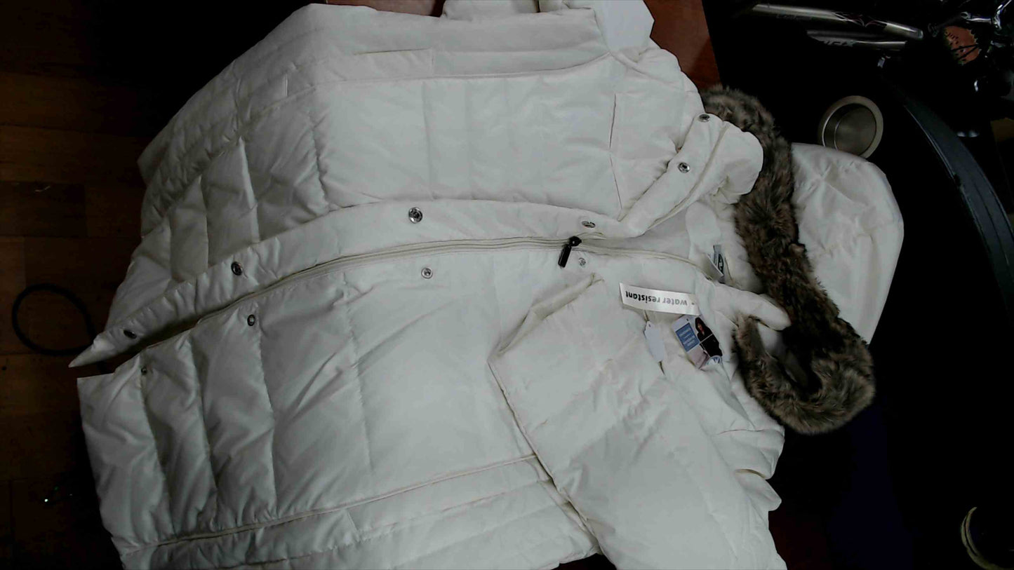 NWT Athletic Works Women’s L (12/14) White Puffer Jacket – Water Resistant – Faux Fur Hood