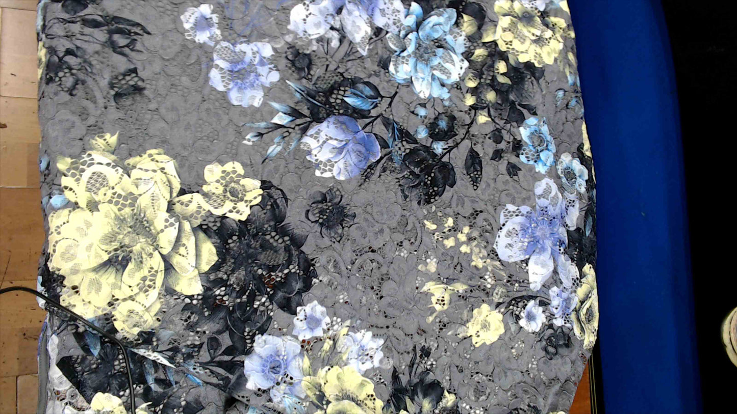 Attitudes by Renée Sleeveless Floral Lace Overlay Dress – 3XP – Gray Multi – Like New