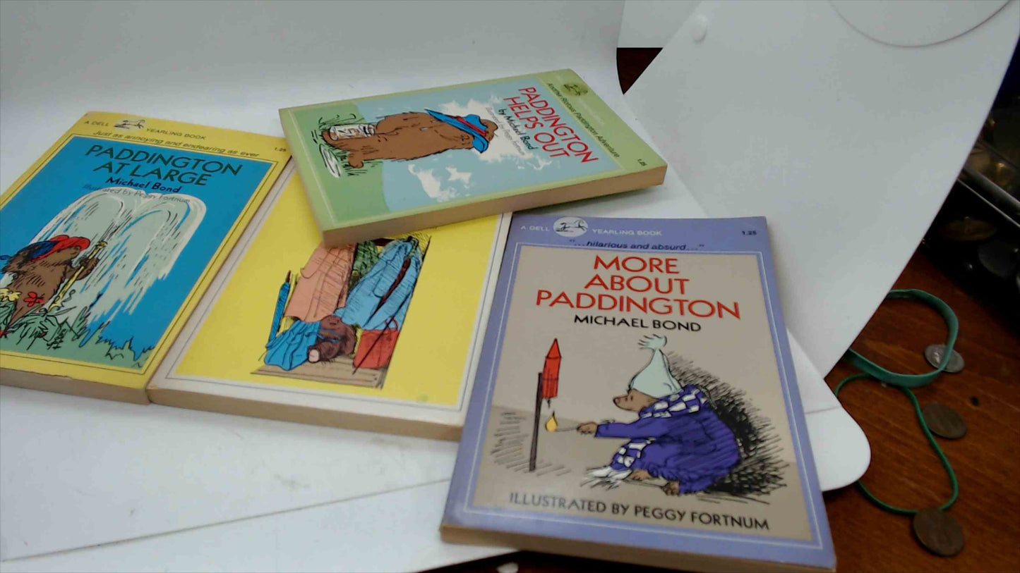 Vintage 1976 “The Hilarious Adventures of Paddington” 4-Book Boxed Set – Michael Bond – Dell Yearling