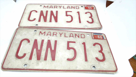 Vintage 1980 Maryland License Plates Pair – CNN 513 – Red on White – Matching Set