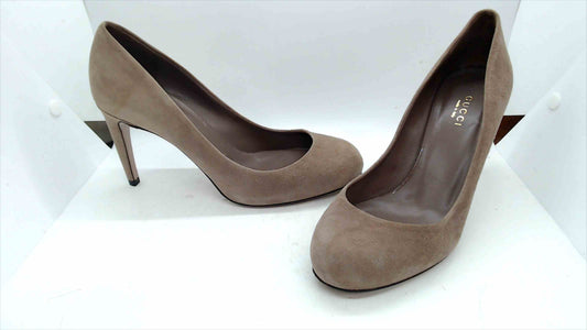 Authentic Gucci Suede Platform Pumps – Beige/Taupe – Size 37.5 (US 7.5)