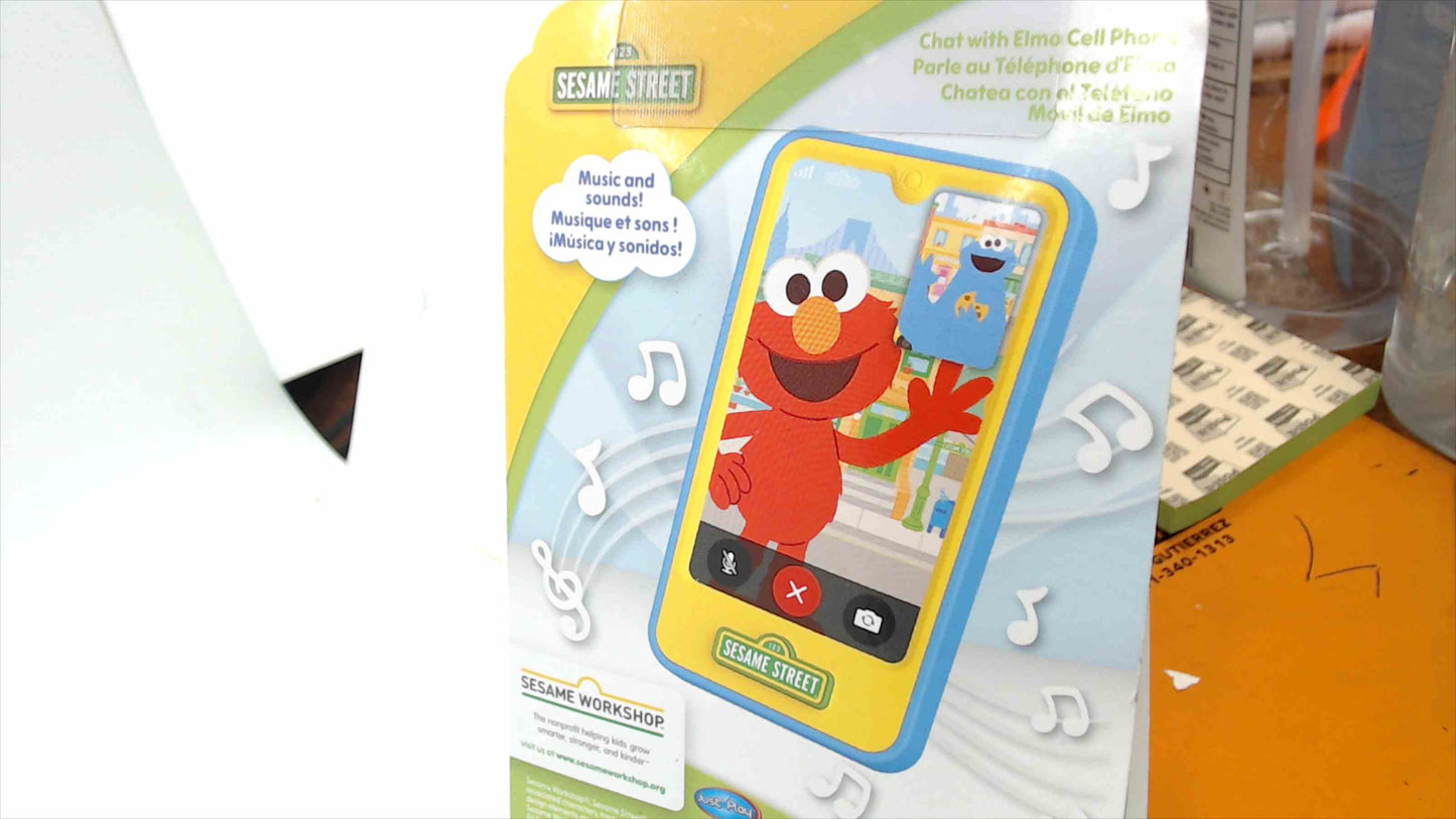 Sesame Street Chat with Elmo Cell Phone – Just Play, Music & Sounds, Ages 2+, New in Package