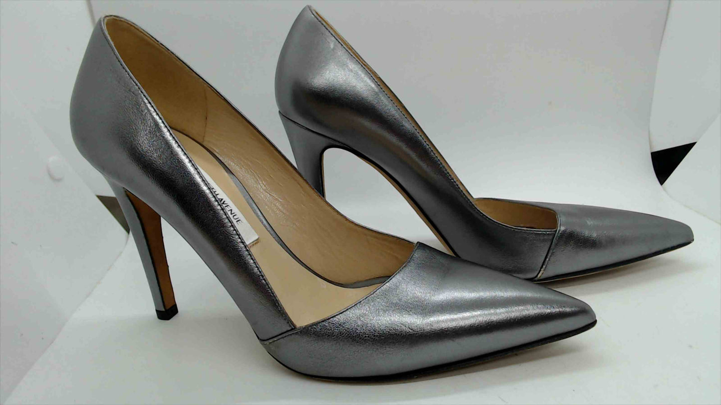 Saks Fifth Avenue Metallic Silver Pointed Toe Pumps – Made in Italy – Size 7.5B