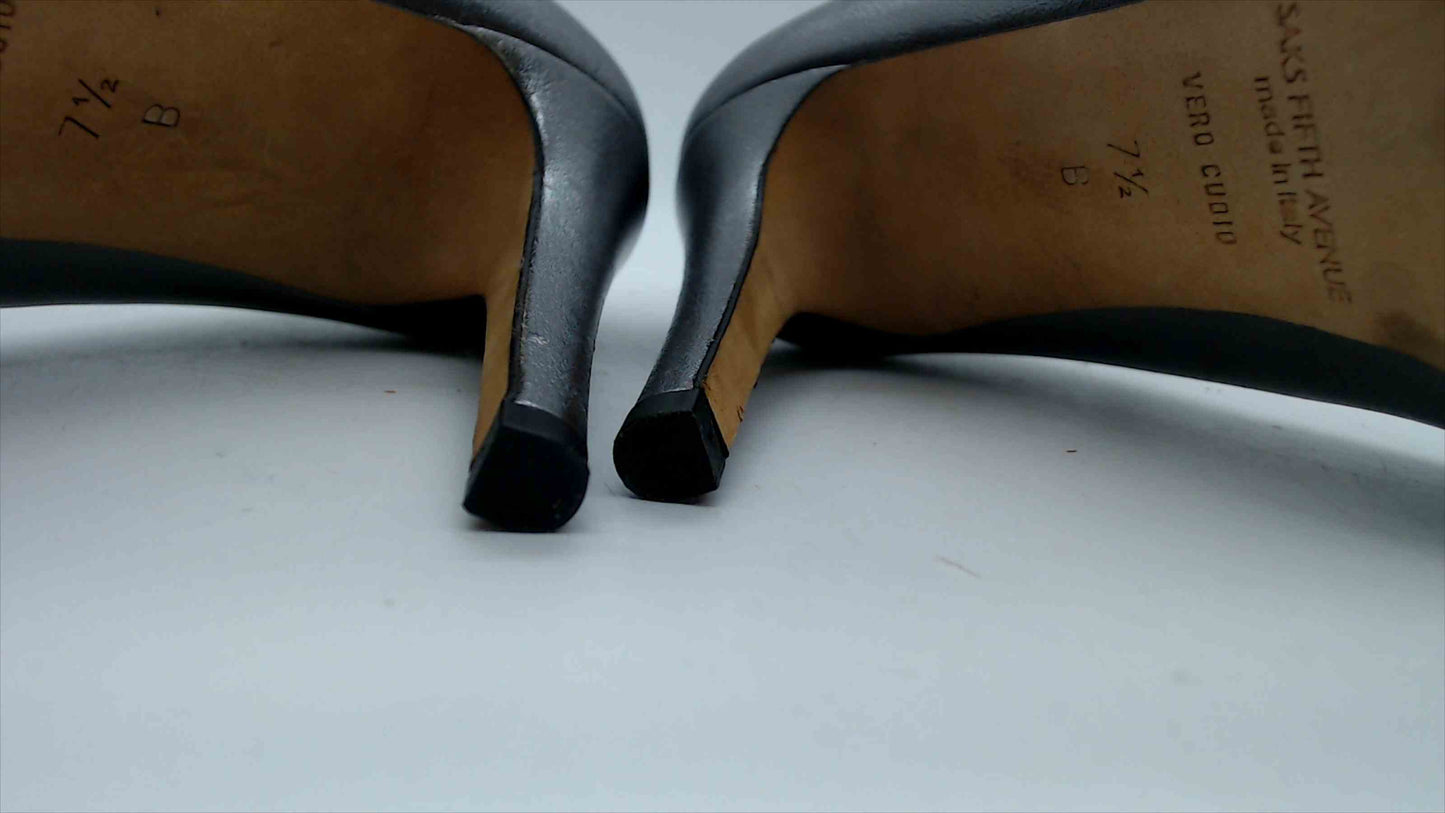 Saks Fifth Avenue Metallic Silver Pointed Toe Pumps – Made in Italy – Size 7.5B