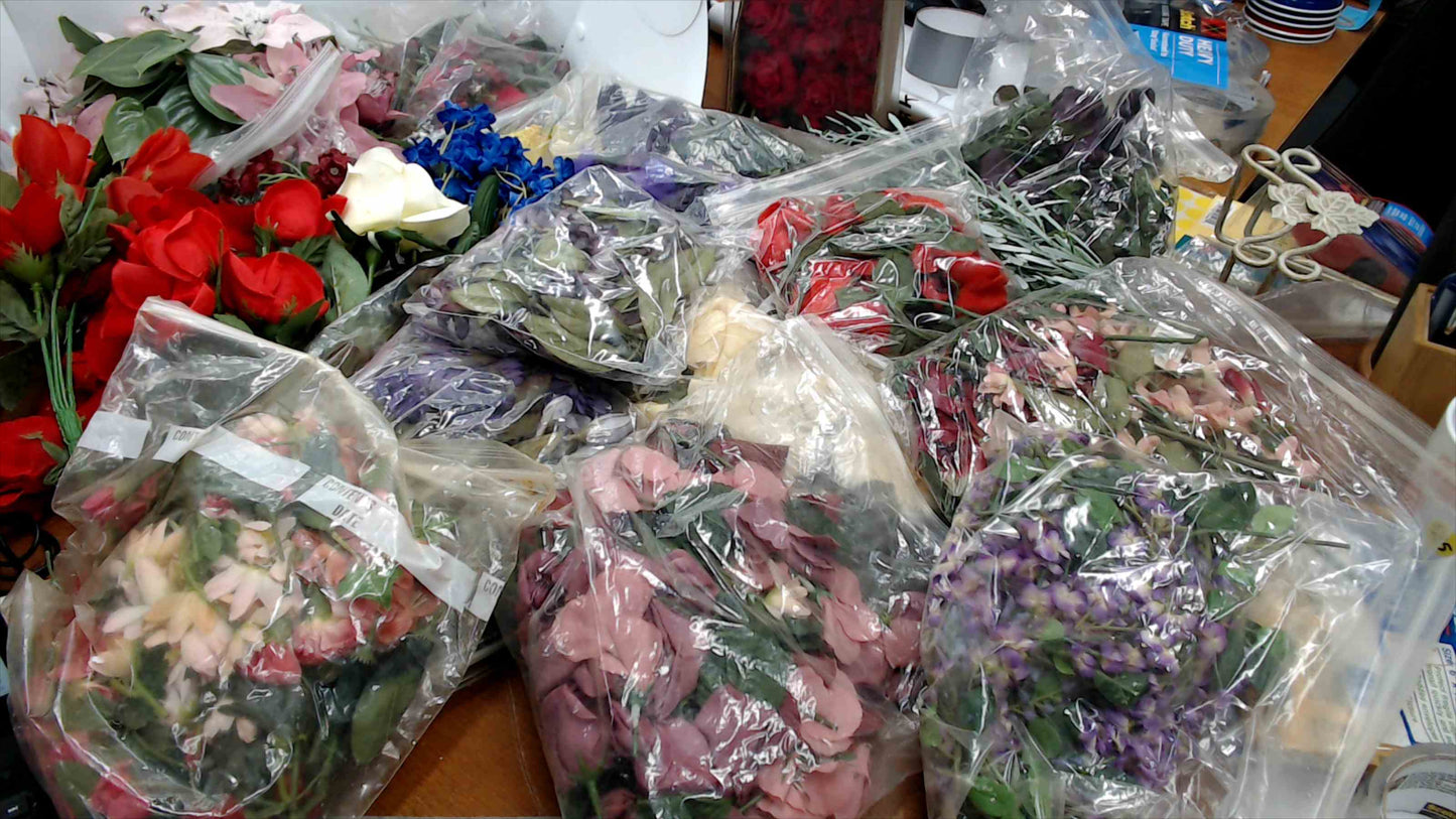 Large Lot of Artificial Silk Flowers – Mixed Varieties, Colors & Stems (Used, Good Condition)