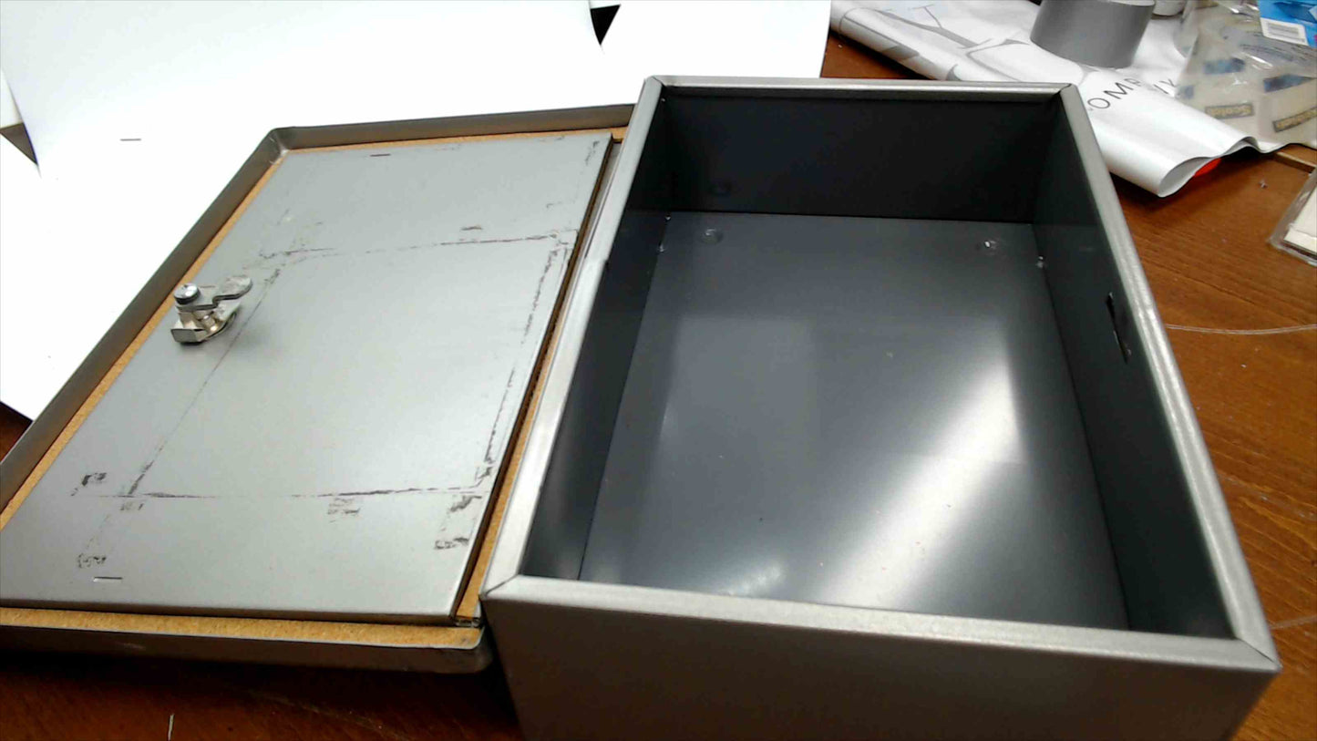 Vintage Heavy Duty Metal Locking Document Security Box – 14" × 9.5" × 4" – 10 lbs – Working Key Included