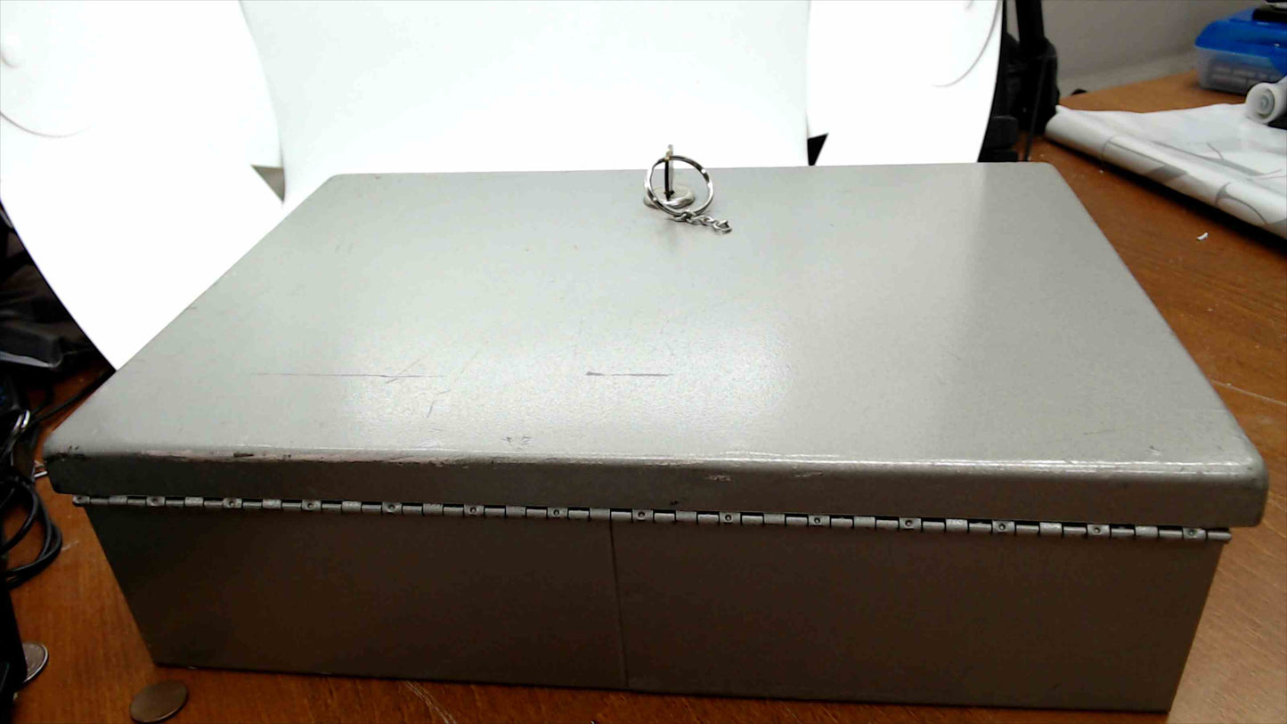 Vintage Heavy Duty Metal Locking Document Security Box – 14" × 9.5" × 4" – 10 lbs – Working Key Included