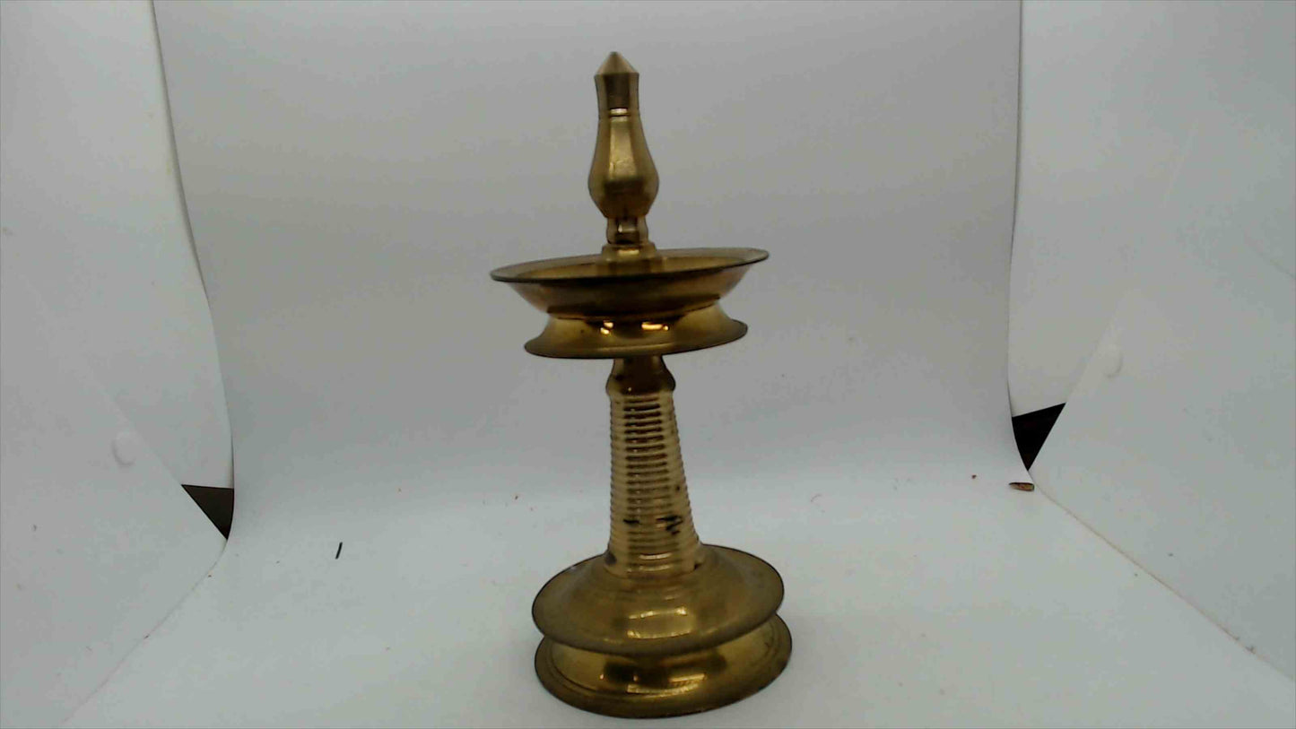 Vintage Solid Brass Indian Oil Lamp / Diya – Kerala Style – 8.5" Tall – 1.5 lbs – Temple Lamp