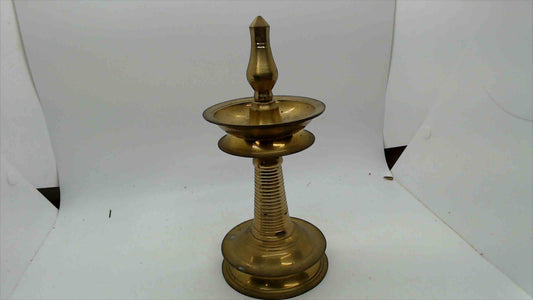 Vintage Solid Brass Indian Oil Lamp / Diya – Kerala Style – 8.5" Tall – 1.5 lbs – Temple Lamp