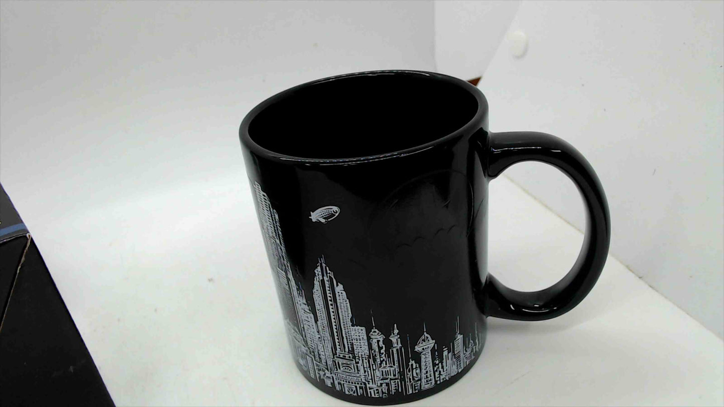 DC Batman Gotham City Color Changing Mug Loot Crate Exclusive with Original Box by Zak!