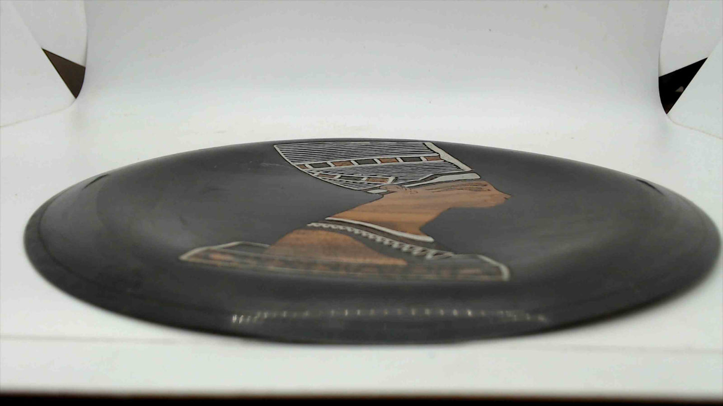 Vintage Egyptian Handcrafted Black Metal Plate with Inlaid Copper and Silver Nefertiti Portrait — Made in Egypt