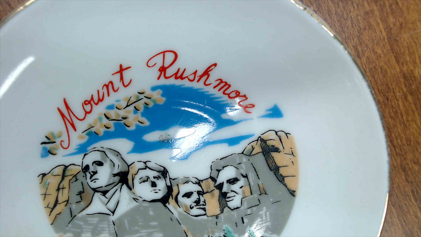 Vintage Mount Rushmore Black Hills South Dakota Souvenir Mini Plate — Japan, Gold Rim, 4"